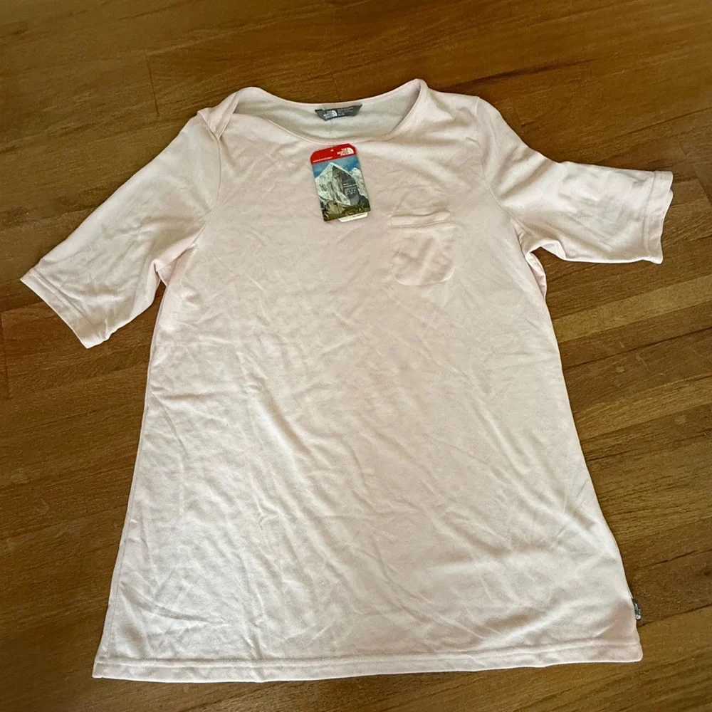 The North Face Short Sleeve Pocket Tee - Pale Pink - Picture 1 of 6